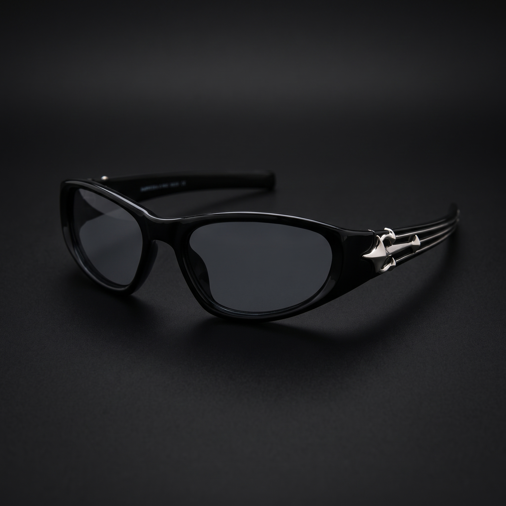 Star Rivet Y2K Sunglasses – Black colorway close-up