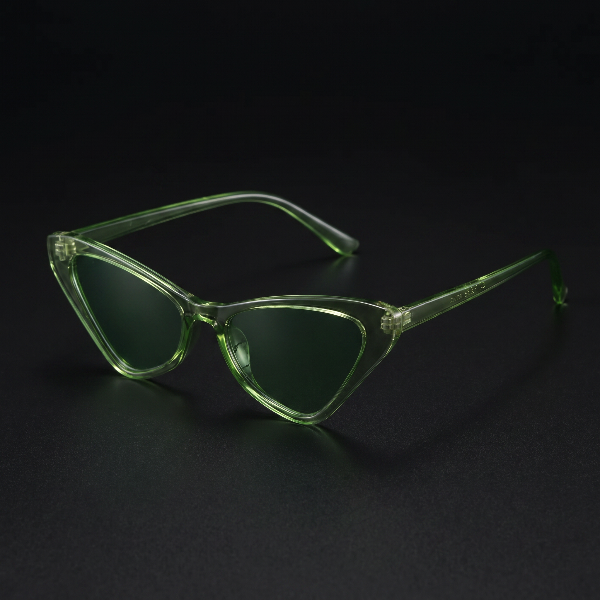 Small Cat Eye Retro 90s Sunglasses – Green colorway close-up