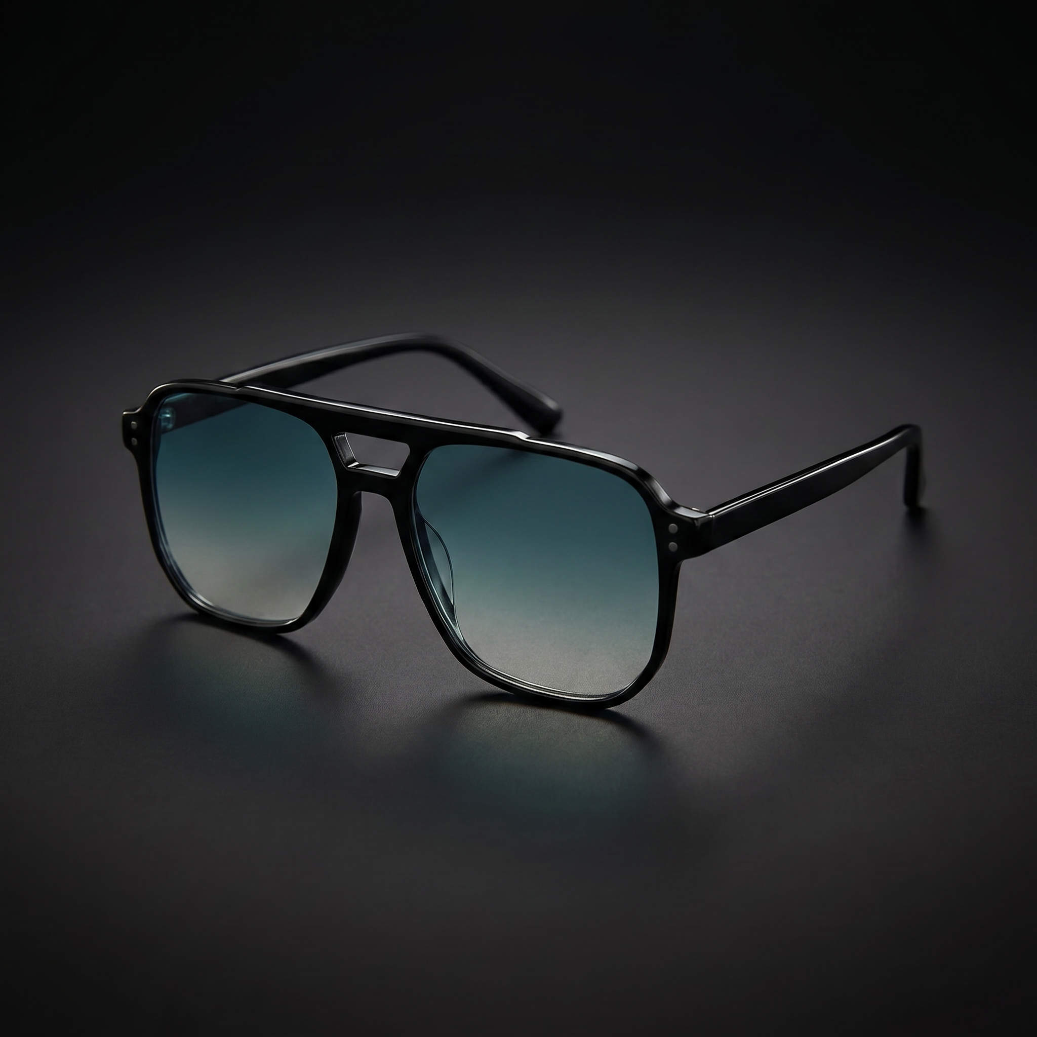 Vintage Square Sport Sunglasses – Black/Blue Gray colorway close-up