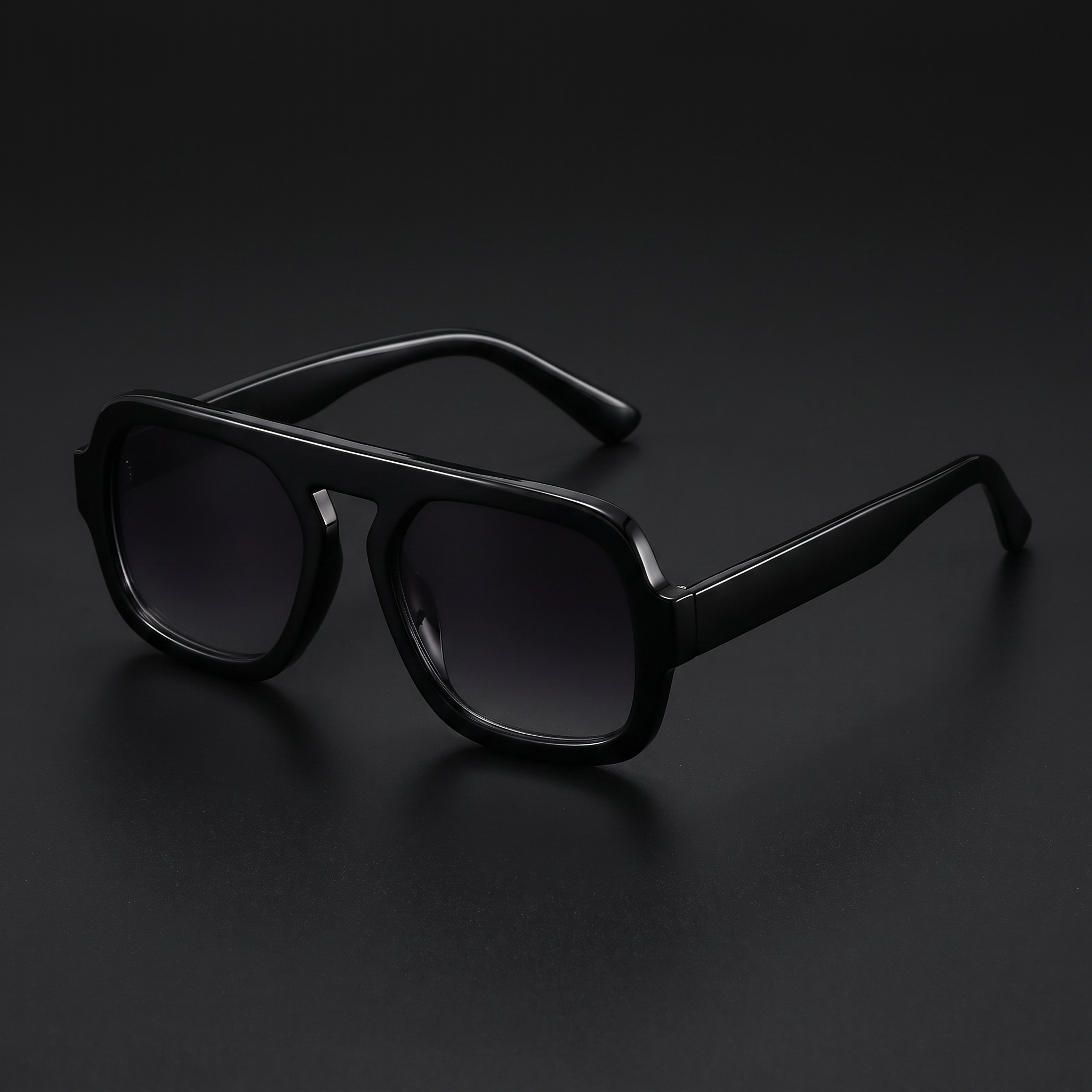 Retro square sunglasses in black — Swervy y2k shades