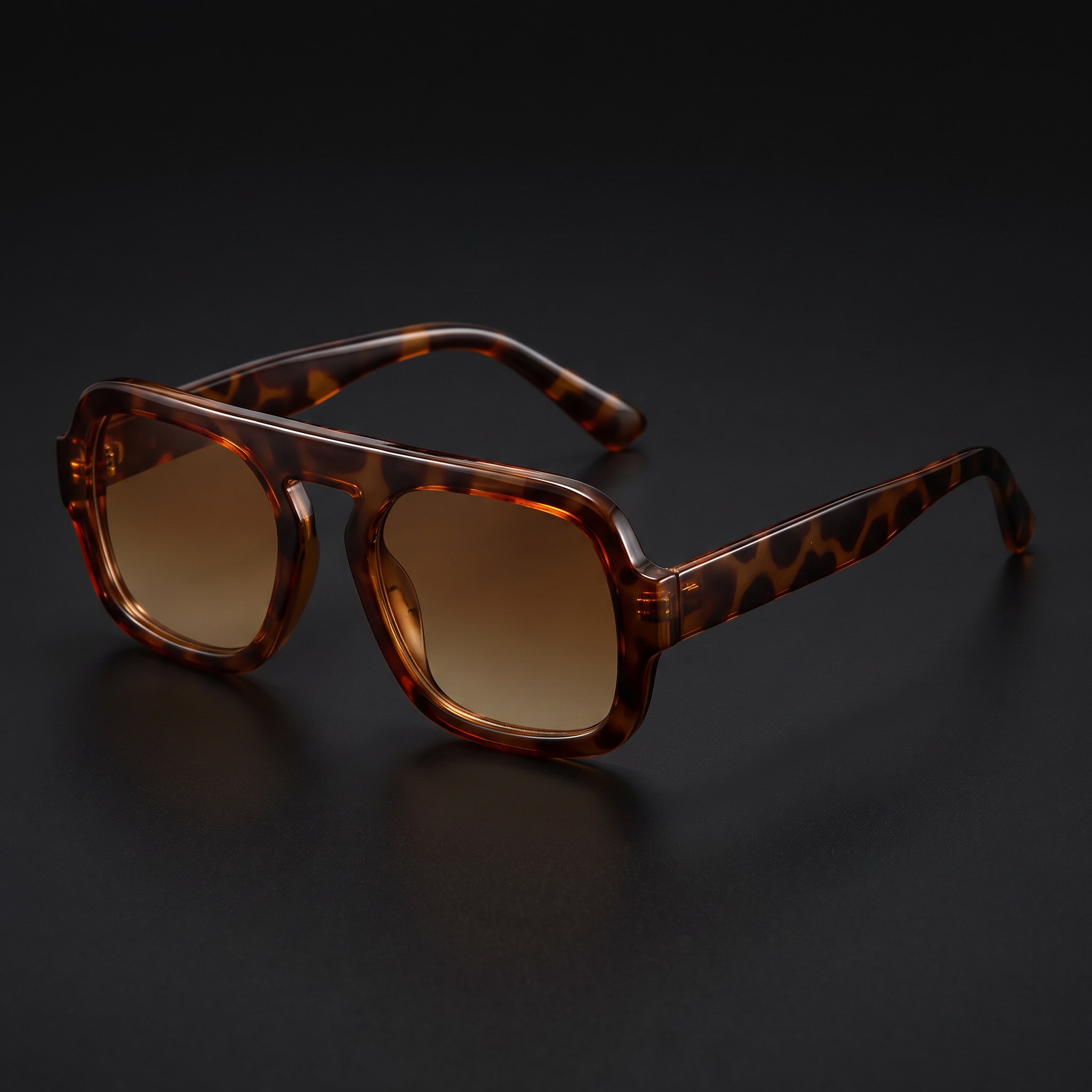 Retro square sunglasses in leopard tea — Swervy y2k shades